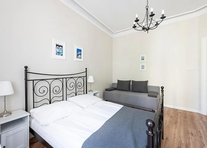 Park Apartment